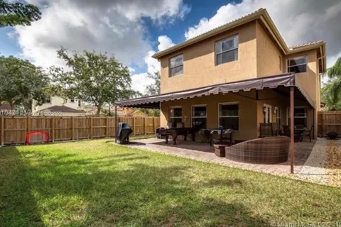 1880 SE 14th # 1880, Homestead FL 33035