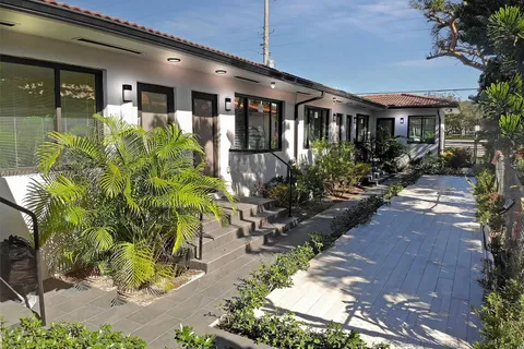 8333 Harding Ave # 3, Miami Beach FL 33141