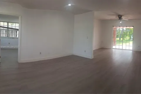 3130 SW 65th Ave, Miami FL 33155