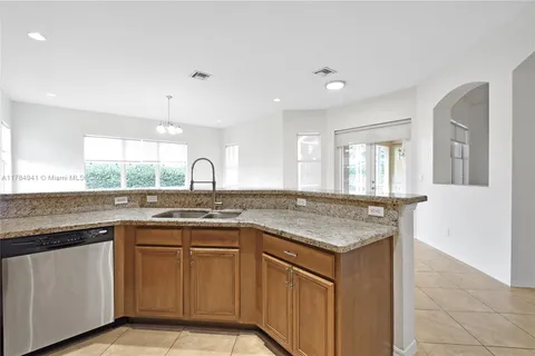 4339 W Whitewater Ave, Weston FL 33332