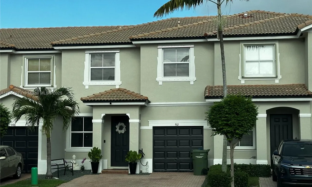 1074 NE 41st Pl, Homestead FL 33033