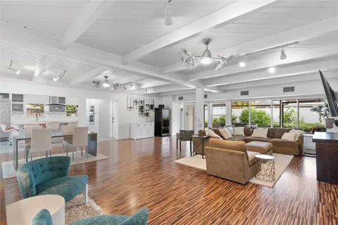 2666 NE 35th Dr, Fort Lauderdale FL 33308