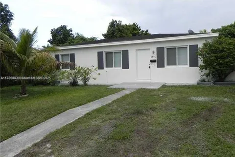 1460 NE 143rd St, North Miami FL 33161