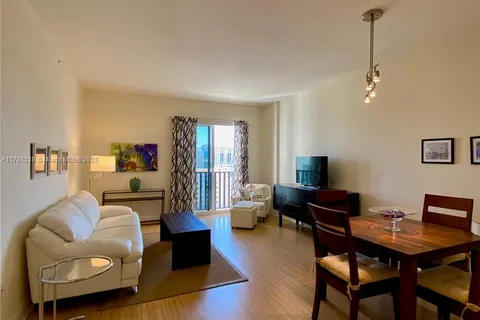10 Aragon Ave # 1218, Coral Gables FL 33134