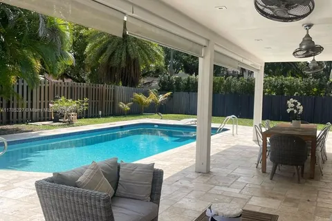 2210 NE 202nd St # 202, Miami FL 33180