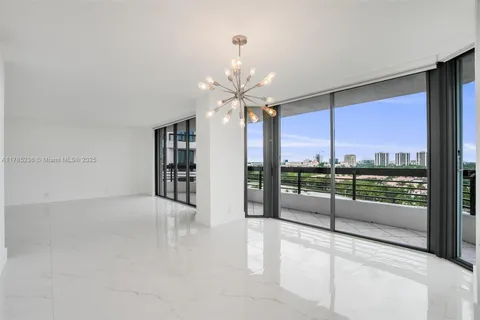 3500 Mystic Pointe Dr # 1205, Aventura FL 33180