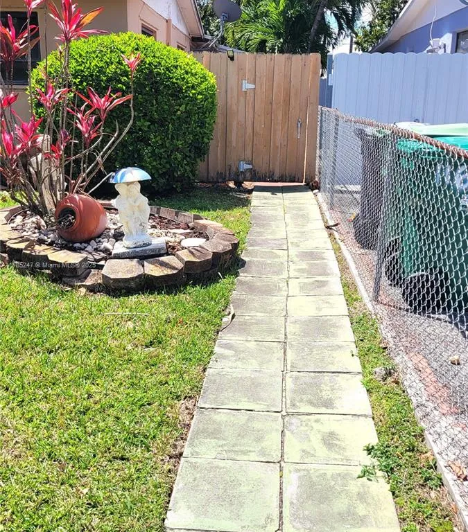 11530 SW 183rd St # 1, Miami FL 33157