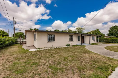 3320 SW 97th Ave, Miami FL 33165
