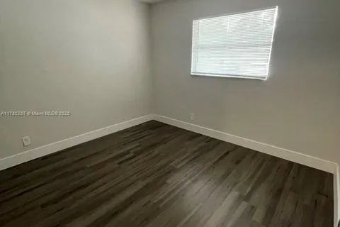 450 SW 2nd St # 3, Pompano Beach FL 33060