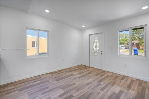 2350 NW 14th St, Fort Lauderdale FL 33311