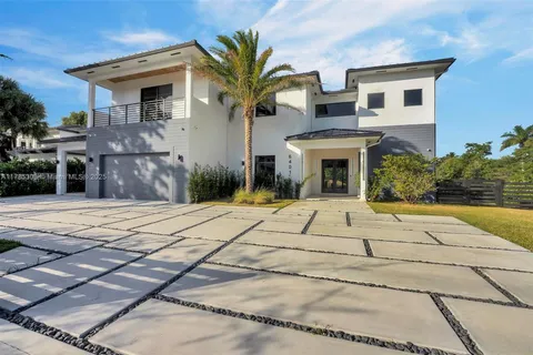 6401 SW 84th St, Miami FL 33143