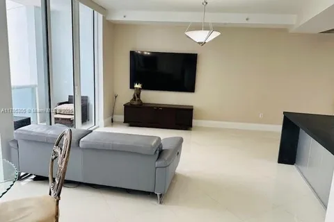 18201 Collins Ave # 3407, Sunny Isles Beach FL 33160