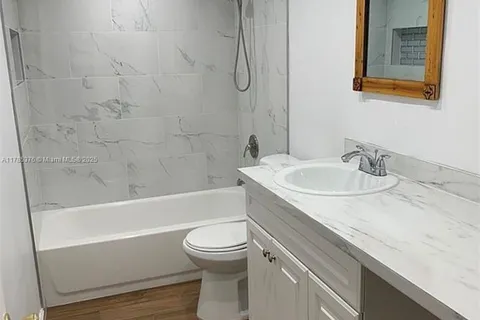 1810 W 56th St # 3127, Hialeah FL 33012
