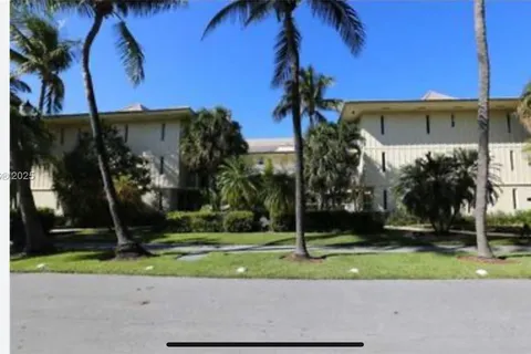 255 Sunrise Dr # 203, Key Biscayne FL 33149