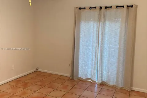 255 Sunrise Dr # 203, Key Biscayne FL 33149