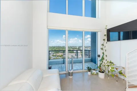 60 SW 13th St # 2609, Miami FL 33130