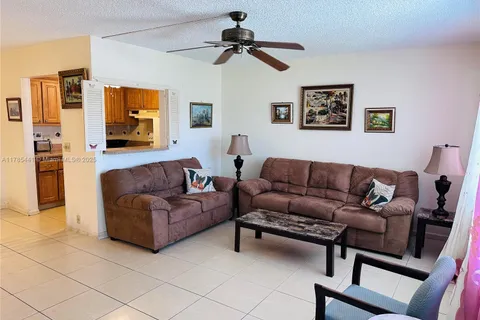 102 Northampton F # 102, West Palm Beach FL 33417