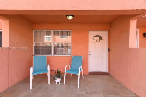 11365 SW 2nd St # 602, Sweetwater FL 33174