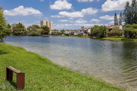 471 NW 98th Ct # 471, Miami FL 33172