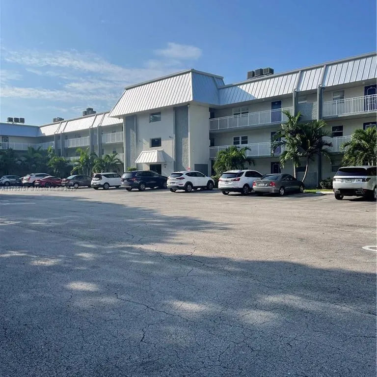 2980 Riverside Dr # 3, Coral Springs FL 33065