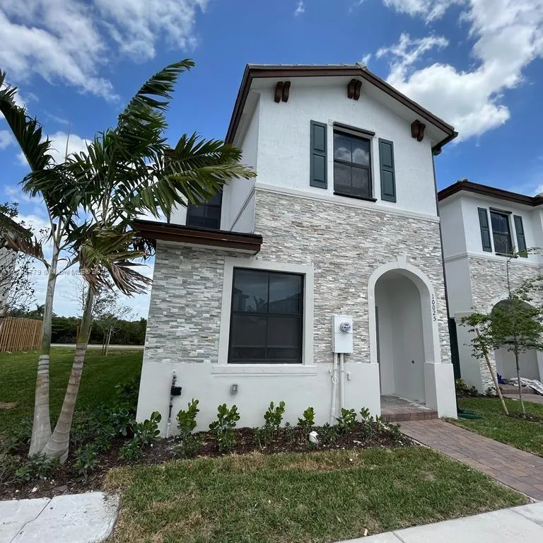 10025 SW 228th Ter # 10025, Miami FL 33190