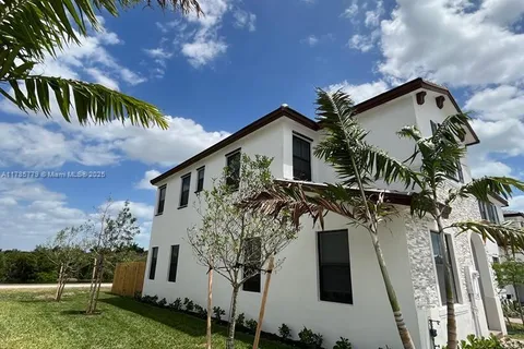 10025 SW 228th Ter # 10025, Miami FL 33190