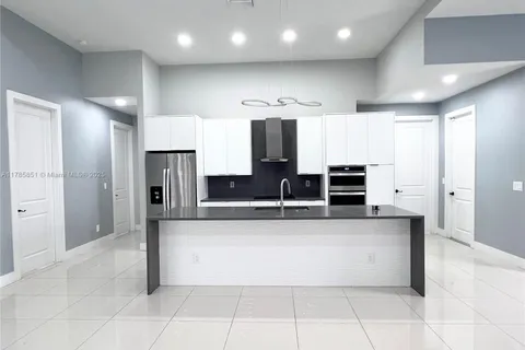 314 CHIQUITA BLVD N, Cape Coral FL 33993