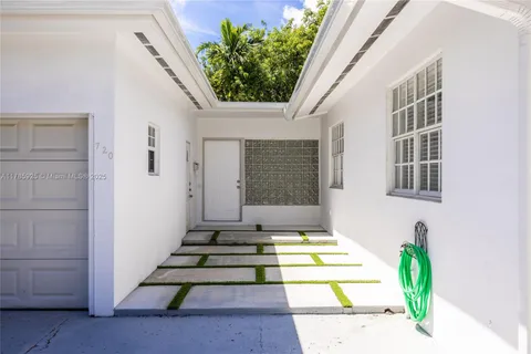720 NE 70th St, Miami FL 33138