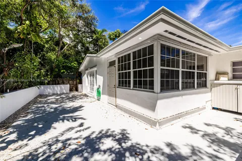 720 NE 70th St, Miami FL 33138