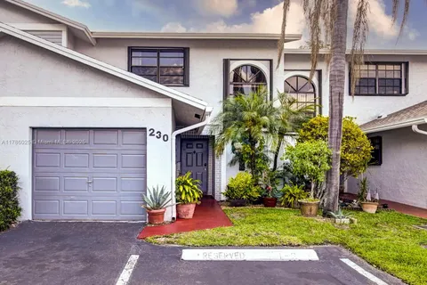 230 NW 106th Ter, Pembroke Pines FL 33026