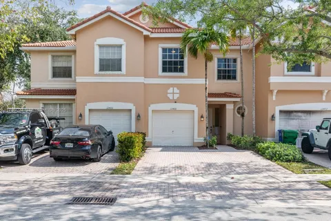 12468 SW 44th Ct, Miramar FL 33027
