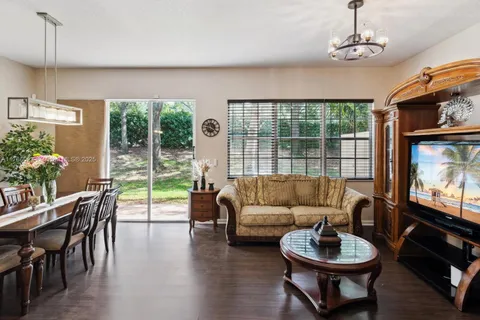 12468 SW 44th Ct, Miramar FL 33027
