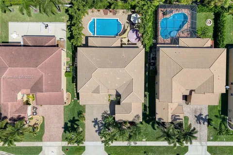 1454 Newhaven Point Ln, West Palm Beach FL 33411