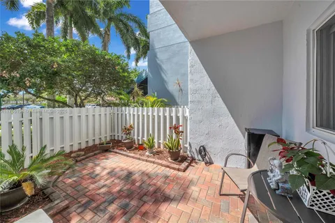 10700 NW 66th St # 103, Doral FL 33178