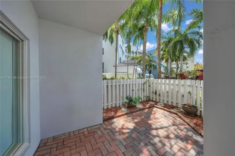 10700 NW 66th St # 103, Doral FL 33178