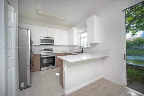 445 NE 21st Ave, Homestead FL 33033