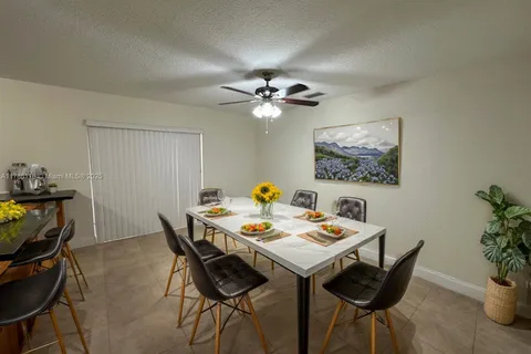 9825 NW 122nd Ter, Hialeah Gardens FL 33018