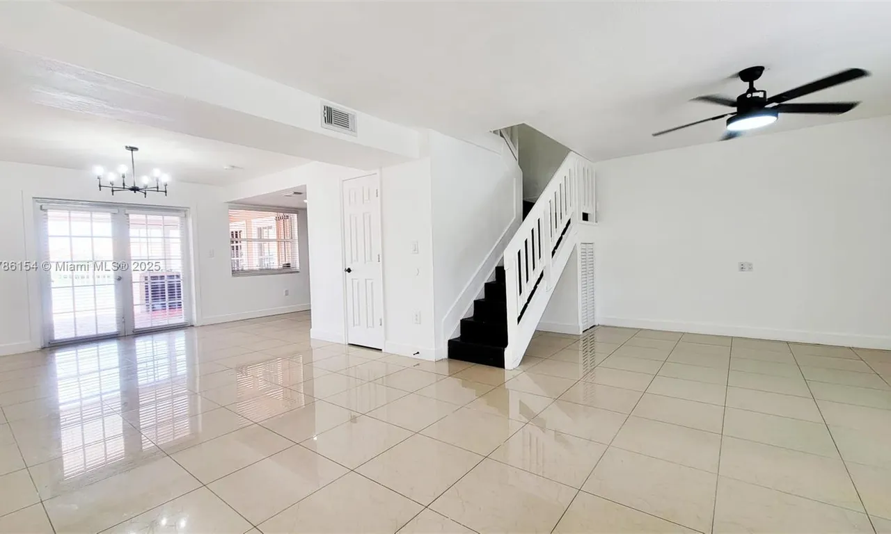5320 W 26th Ave # 108, Hialeah FL 33016