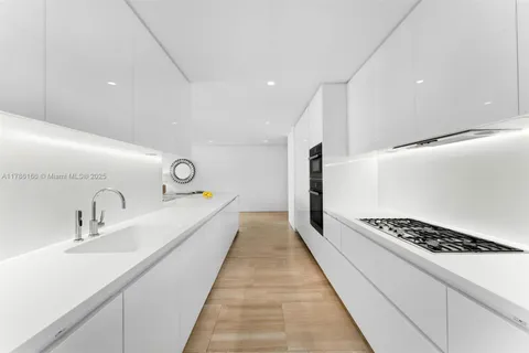 9001 Collins Ave # 406, Surfside FL 33154