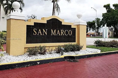 8820 Fontainebleau Blvd # 104, Miami FL 33172