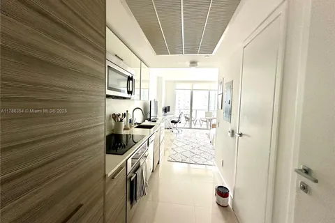 1300 Brickell Bay Dr # 1205, Miami FL 33131