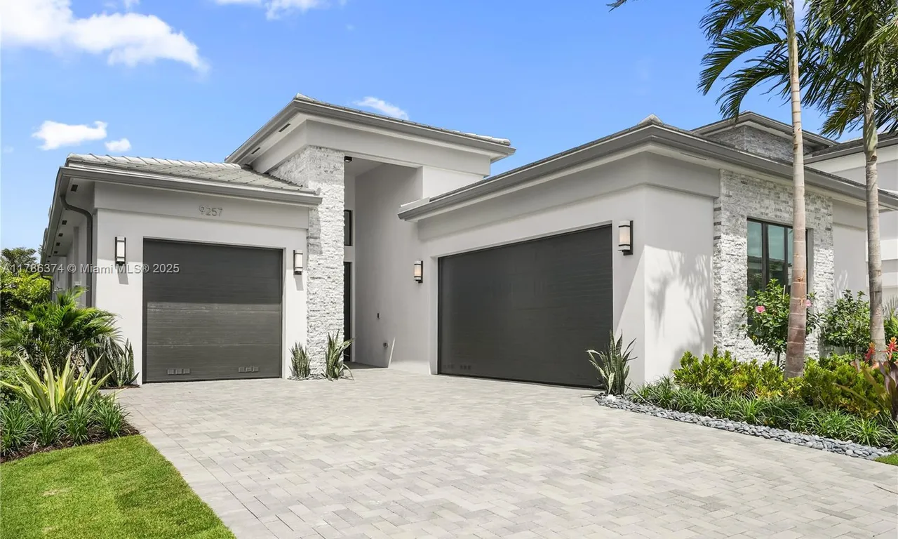 9257 Sunflower Meadow Rd, Boca Raton FL 33434