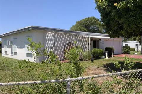 16300 NW 19th Ct # 16300, Miami Gardens FL 33054