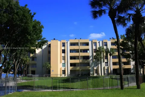 10000 NW 80th Ct # 2523, Hialeah Gardens FL 33016