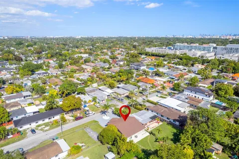 6372 SW 32nd St, Miami FL 33155