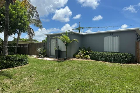 29035 Maine Rd, Homestead FL 33033