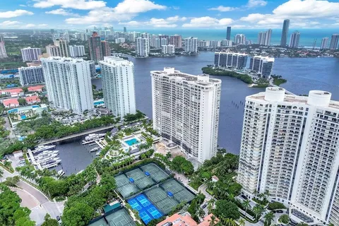 7000 Island Blvd # 2708, Aventura FL 33160