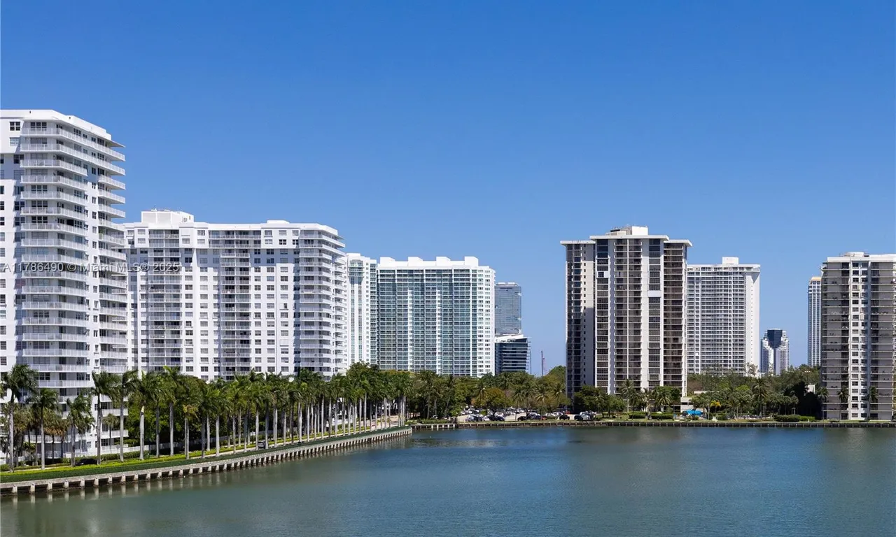 2750 NE 183rd St # 511, Aventura FL 33160