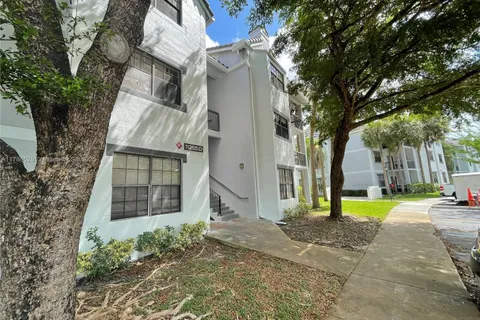 11255 W Atlantic Blvd # 106, Coral Springs FL 33071