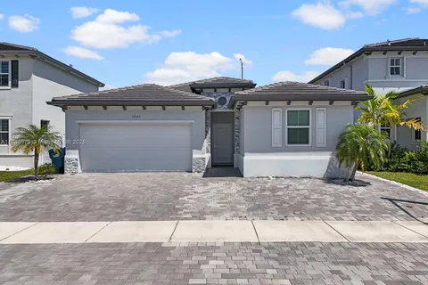 13503 SW 184th Ter, Miami FL 33177